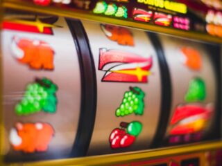 Online Slot Games with Free Play Options for Beginners
