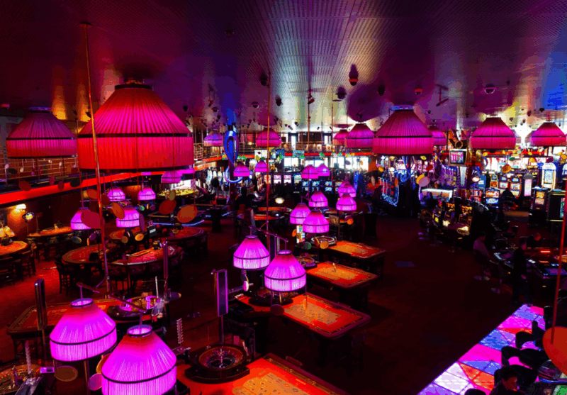 Slot Machines vs. Table Games: Which Fits Your Style Better?